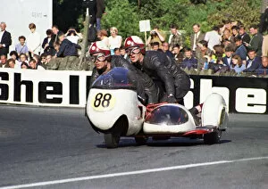 Images Dated 23rd December 2021: Michael Hamblin & K Hamblin (BSA) 1968 750 Sidecar TT