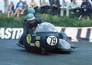 Michael Hunt & Colin Newbold (Triumph) 1970 750 Sidecar TT