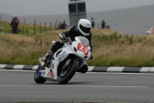 Images Dated 26th August 2007: Michael Russell (Yamaha) 2007 Newcomers Manx Grand Prix