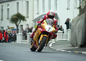 Images Dated 17th May 2021: Michael Rutter (Yamaha) 2000 Formula One TT