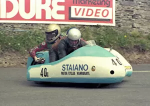 Images Dated 16th March 2021: Michael Staiano & David Hanna (Windle Yamaha) 1986 Sidecar TT