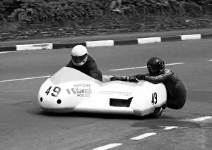 Images Dated 2nd August 2017: Michael Staiano & Peter Willis (Windle Yamaha) 1985 Sidecar TT