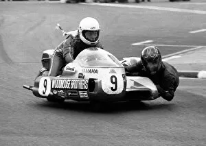 Images Dated 9th February 2018: Mick Boddice & Chas Birks (Simmonds Woodhouse Yamaha) 1977 Sidecar TT