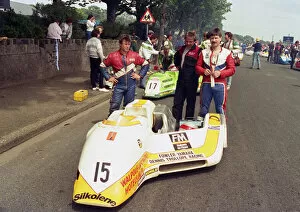 Images Dated 24th September 2021: Mick Burcombe & Colin Hardman (Ireson Yamaha) 1987 Sidecar TT