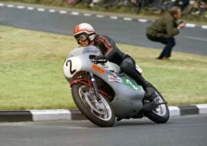 Images Dated 7th March 2022: Mick Chatterton (Yamaha) 1971 Lightweight TT