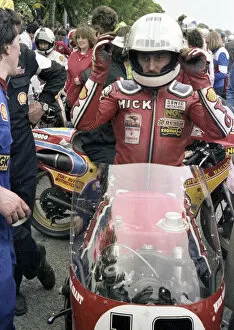 Images Dated 10th October 2021: Mick Grant (Honda) 1979 Classic TT