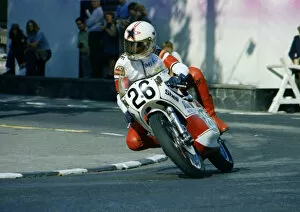 Images Dated 10th January 2019: Mick Grice (Maxton Yamaha) 1975 Lightweight Manx Grand Prix
