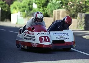 Images Dated 27th December 2017: Mick Hamblin & Keith Roberts (Yamaha) 1990 Sidecar TT