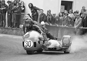 Images Dated 24th May 2022: Mick Horspole & Graham Horspole (Bingham W eslake) 1974 750 Sidecar TT