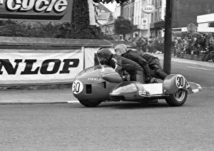 Mick Horspole & Graham Horspole (Bingham Weslake) 1974 750 Sidecar TT