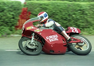 Images Dated 20th September 2013: Mick Hunt (Kawasaki) 1983 Formula One TT