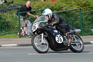 Images Dated 28th August 2007: Mick Moreton (Seeley) 2007 Junior Classic Manx Grand Prix