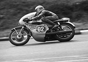 Images Dated 9th September 2016: Mick Patrick (Yamaha) 1975 Production TT