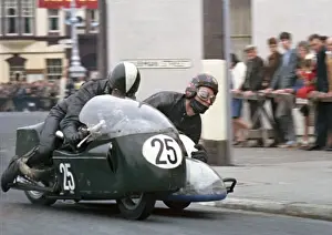 Mick Potter & David Wright (Triumph) 1966 Sidecar TT