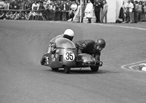 Images Dated 16th March 2021: Mick Potter & Eddie Hammond (BSA) 1974 500cc Sidecar TT