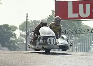 Mick Potter & Graham Twitchings (Yamaha) 1978 Sidecar TT