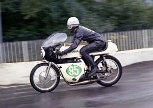Images Dated 17th March 2017: Mick Scruby (Yamaha) 1967 Lightweight Manx Grand Prix