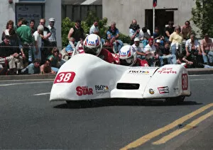 Images Dated 25th April 2021: Mick Smith & Sue Taylor (Yamaha) 1993 Sidecar TT