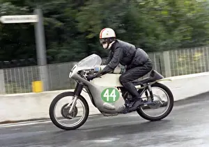 Mick Walker (Ducati) 1967 Lightweight Manx Grand Prix