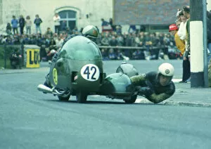 Images Dated 12th October 2018: Mick Wortley & Ralph Crellin (MDW Omega Triumph) 1974 750sc TT