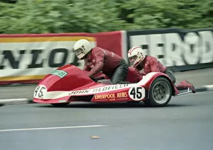 Images Dated 16th December 2021: Mike Alexander & Alan Worsfold (Oldfield Yamaha) 1983 Sidecar TT