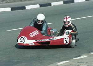 Images Dated 19th August 2020: Mike Alexander & Alan Worsfold (Yamaha) 1981 Sidecar TT