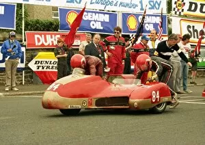 Mike Barry & John Jefferson (B&B Yamaha) 1988 Sidecar TT