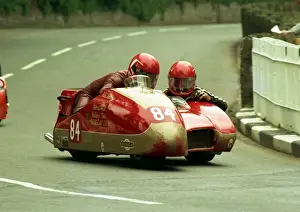 Mike Barry & John Jefferson (B&B Yamaha) 1986 Sidecar TT