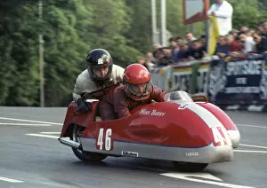 Images Dated 19th January 2022: Mike Barry & Keith Cornbill (Yamaha) 1989 Sidecar TT