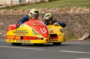 Kevin Morgan Gallery: Mike Cookson & Kevin Morgan (Shelbourne Honda) 2004 Sidecar TT