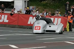 Mike Cookson & Kris Hibberd (Honda) 2011 Sidecar TT
