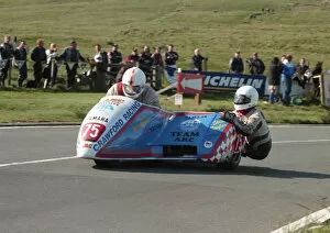 Images Dated 5th June 2020: Mike Crawford & Steve Taylor (ARC Yamaha) 1999 Sidecar TT