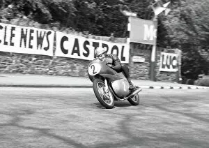 Images Dated 28th March 2013: Mike Hailwood (Benelli) 1962 Lightweight TT