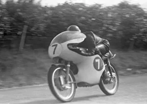 Mike Hailwood Gallery: Mike Hailwood (Ducati) 1959 Ultra Lightweight Ulster Grand Prix