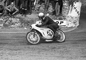 Images Dated 28th March 2013: Mike Hailwood (Honda) 1966 Ultra Lightweight TT