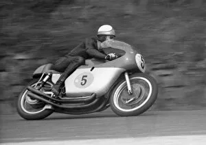 Images Dated 28th March 2013: Mike Hailwood (MV) 1964 Senior TT