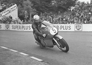 Images Dated 5th August 2016: Mike Hailwood (MV) 1965 Senior TT