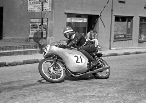 Images Dated 4th August 2016: Mike Hailwood (Paton) 1958 Ultra Lightweight TT