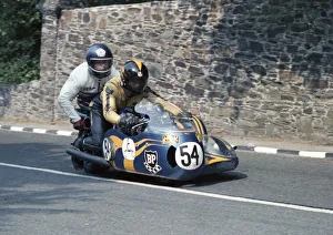 Images Dated 14th September 2020: Mike Jones & Anthony Readman (Crystal Kawasak) 1978 Sidecar TT