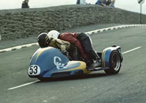 Images Dated 5th January 2019: Mike Jones & Eddie Hammond (Crystal Kawasaki) 1980 Sidecar TT
