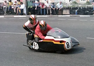 Images Dated 13th December 2019: Mike Joyce & Alan Collins (Suzuki) 1978 Sidecar TT