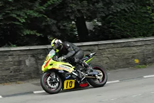 Images Dated 6th July 2021: Mike Minns (Yamaha) 2012 Senior Manx Grand Prix