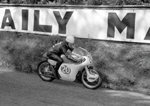 Images Dated 17th August 2016: Mike O Rourke (Ariel) 1960 Lightweight TT