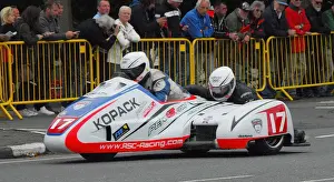 Mike Roscher & Ben Hughes (LCR Suzuki) 2017 Sdidcar TT