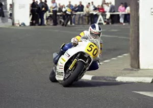 Images Dated 15th April 2020: Mike Seward (Yamaha) 1986 Senior Manx Grand Prix