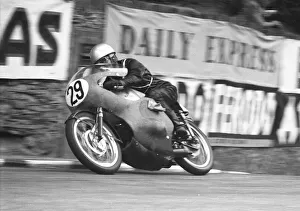 Images Dated 7th January 2022: Mitsuo Itoh (Suzuki) 1961 Lightweight TT