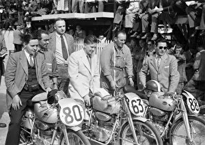 Images Dated 14th August 2016: The Mondial team; 1952 Ultra Lightweight TT