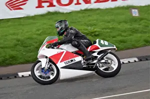 2018 Lightweight Classic Tt Prints: Neal Champion (Yamaha) 2018 Lightweight Classic TT