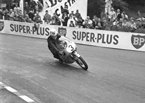So nearly a Ton 250 lap. Bob McIntyre (Honda) 1961 Lightweight TT