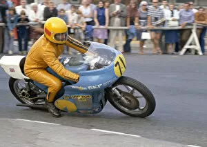 Images Dated 23rd January 2021: Neil Kelly (Racewaye) 1975 Senior Manx Grand Prix